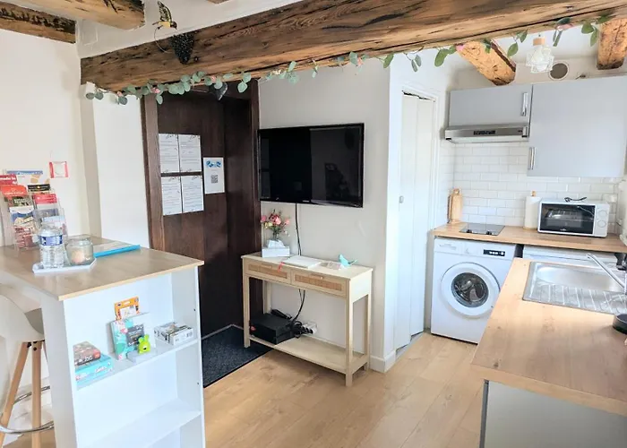 Le Nid D'hirondelle Apartment